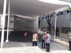 Masjid Fatahillah Balai Kota DKI Kembali Gelar Jumatan di Masa PSBB Transisi