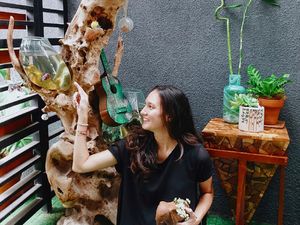 Cerita Nadine Chandrawinata Ketagihan Ikan Cupang, Pernah Punya 200 Ekor Cerita Nadine Chandrawinata Ketagihan Ikan Cupang, Pernah Punya 200 Ekor