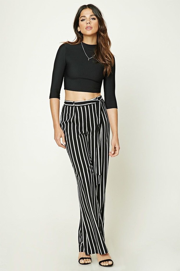 Pilih Celana Motif Vertikal/id.pinterest.com/ Tips paha terlihat ramping