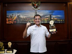Dirut Pupuk Kaltim Rahmad Pribadi Raih Penghargaan di TOP GRC Award