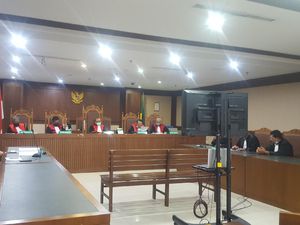 Bukan Rp 60 M, Hakim Sebut Dirut PT CMIT Korupsi Rp 15 M di Proyek Bakamla Bukan Rp 60 M, Hakim Sebut Dirut PT CMIT Korupsi Rp 15 M di Proyek Bakamla
