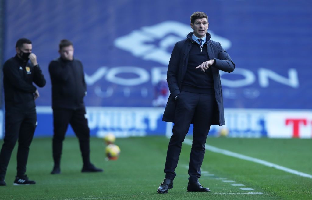 GLASGOW, SCOTLAND - AUGUST 09: Steven Gerrard, Manager of Rangers FC looks on during the Ladbrokes Scottish Premiership match between Rangers FC and St. Mirren at Ibrox Stadium on August 09, 2020 in Glasgow, Scotland. (Photo by Willie Vass/Pool via Getty Images)