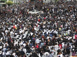 10 Orang Diamankan di Aksi Kedubes Prancis,  Ada yang Bawa Pistol Mainan