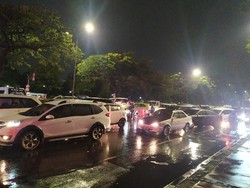 Lalin Dibuka Usai Demo, Kawasan Harmoni Macet