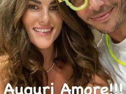 Gaya Konyol Valentino Rossi Sebelum Positif Corona, Temani Pacar Ultah