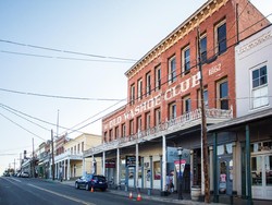 Tur Hantu di Sini Biayanya Rp 5,9 Juta Per Kelompok