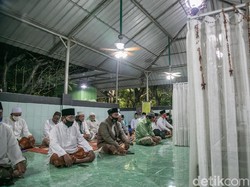 Relawan Gelar Doa Bersama untuk Menangkan Eri-Armuji dengan Elegan