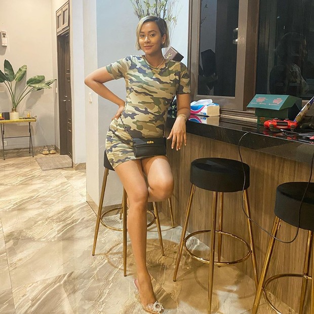 Foto: instagram.com/kimmyjayanti Potret kehamilan Kimmy Jayanti yang tetap seksi meski berat badan capai 70 kg.