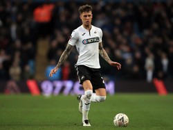 Tottenham Rekrut Bek Baru di Pengujung Bursa Transfer Inggris