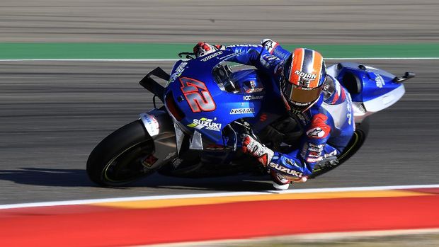 Suzuki Ecstar's Spanish rider Alex Rins rides during the first MotoGP free practice session of the Moto Grand Prix of Aragon at the Motorland circuit in Alcaniz on October 16, 2020. (Photo by JOSE JORDAN / AFP)