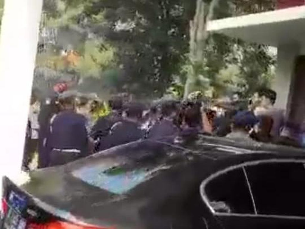 Polisi Sebut Penghuni Showroom Tangerang Marah karena Tak Terima Ditegur