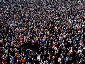 Ribuan Orang Aksi Solidaritas Pemenggalan Guru, PM Prancis: Kami Tidak Takut