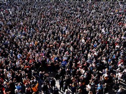 Aksi Solidaritas Pemenggalan Guru, Ribuan Orang Kumpul di Paris