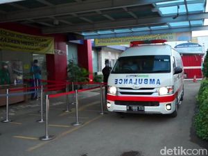 Kondisi Stabil, Hanafi Rais Dirujuk ke RS Premier Bintaro Tangerang Kondisi Stabil, Hanafi Rais Dirujuk ke RS Premier Bintaro Tangerang