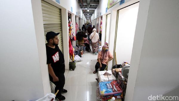 Pedagang Mulai Tempati Pasar Klewer Timur
