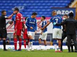 Richarlison Minta Maaf ke Thiago