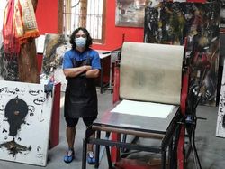 Tisna Sanjaya Ciptakan Seni Penjernih Air di Cigondewah