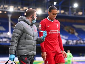 Duh, Van Dijk Terancam Absen Lama karena Cedera