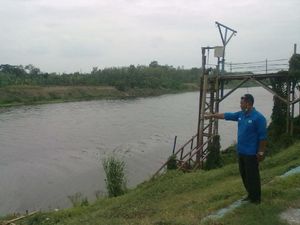 Duh! Bengawan Solo Kembali Tercemar, Pasokan Air PDAM Terganggu Duh! Bengawan Solo Kembali Tercemar, Pasokan Air PDAM Terganggu