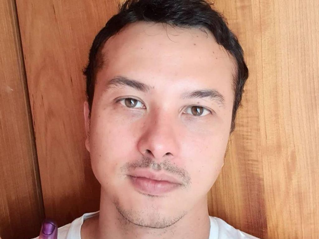 10 Potret Aktor Ganteng Indonesia Blasteran Jerman, Bikin Susah Kedip 10 Potret Aktor Ganteng Indonesia Blasteran Jerman, Bikin Susah Kedip