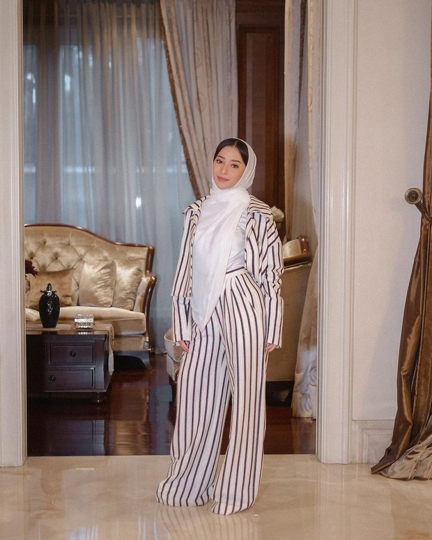 Nikita willy yang sederhana