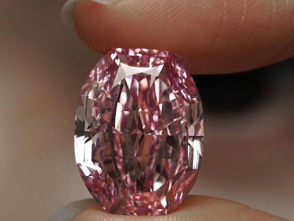 Berlian Terlangka di Dunia Dilelang, Harga Capai Rp 530 Miliar