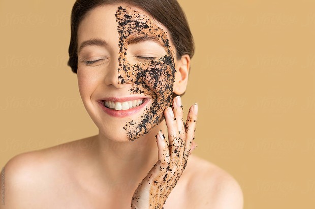 Facial scrub/www.stocksy.com Facial scrub