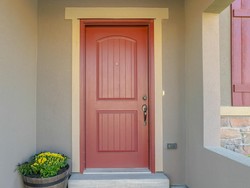 Pintu dan Jendela Rumah Harus Ditutup Menjelang Maghrib, Ternyata Ini Alasannya