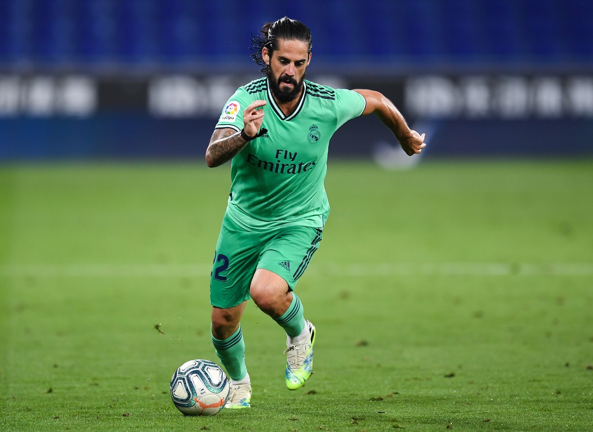Tertarik Rekrut Isco, Everton? (Getty Images/David Ramos)
