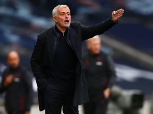 Tottenham Lagi-lagi Menang Tandang, Mourinho Senang