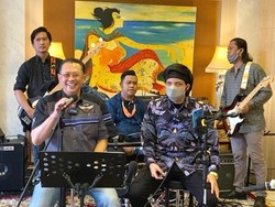 Bamsoet Giveaway Sepeda & Smartphone Bareng Atta Halilintar, Mau?