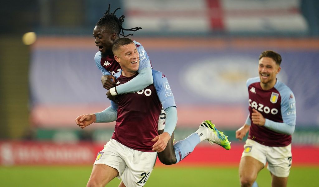 LEICESTER, ENGLAND - OCTOBER 18: Ross Barkley of Aston Villa celebrates with teammates Bertrand Traore and Matty Cash after scoring his team's first goal during the Premier League match between Leicester City and Aston Villa at the King Power Stadium on October 18, 2020 in Leicester.  England.  Sports stadiums across the UK remain under strict restrictions due to the coronavirus pandemic, as the government's social distancing laws prohibit fans within venues, causing games to be played behind closed doors.  (Photo by Jon Super - Pool / Getty Images)