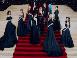 Ngobrol Bareng LOONA soal Comeback Why Not? yang Berwarna