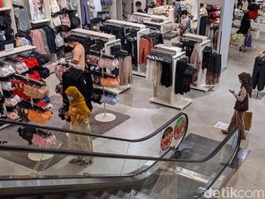 Pengusaha Minta Semua Ritel Buka 26 Juli Agar PHK Tak Tambah Panjang