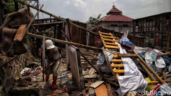 Pembangunan Stadion JIS Warga Kampung Bayam Mulai Pindah