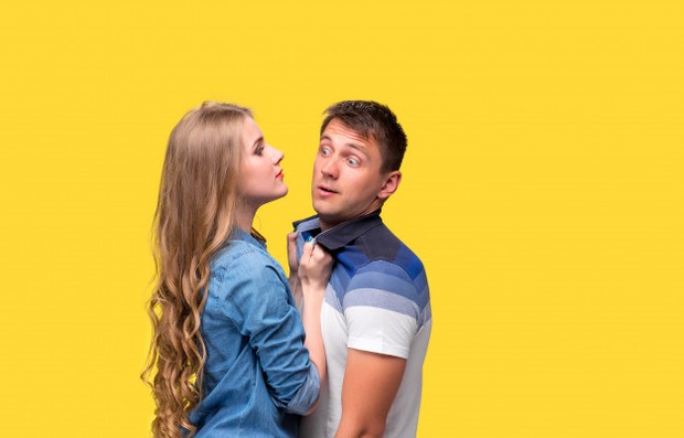 Saat dalam masa kesulitan biasanya pasangan ingin dipahami atau merasa dilindungi.