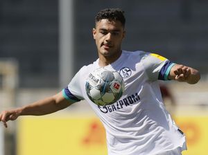 Video Kehebatan Ozan Kabak, Bek Incaran Liverpool dan AC Milan