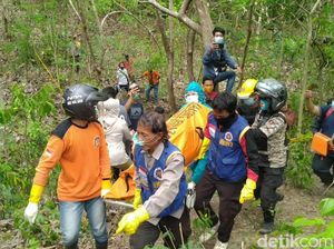 Identitas Mayat Pria Telanjang di Mojokerto Terungkap, Tewas Diduga Kelaparan Identitas Mayat Pria Telanjang di Mojokerto Terungkap, Tewas Diduga Kelaparan