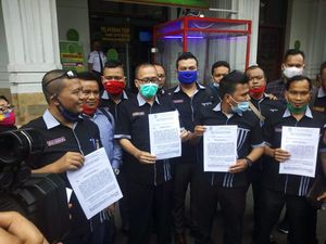 Ketua KAMI Medan Ajukan Praperadilan Status Tersangka Picu Demo Ricuh Ketua KAMI Medan Ajukan Praperadilan Status Tersangka Picu Demo Ricuh