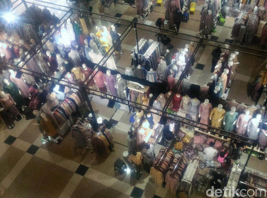 Potret Thamrin City Saat PSBB Transisi Potret Thamrin City Saat PSBB Transisi