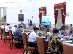 Fahri Kritik Komunikasi Pemerintah Pemadam Kebakaran, Ini Jawaban KSP