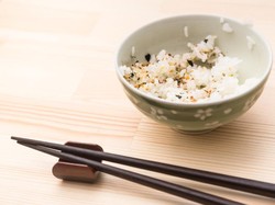 Restoran di Jepang Ini Izinkan Pelanggan Bawa Makanan Sisa