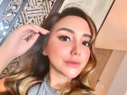 Ratih Windania Diduga Korban Sriwijaya Air, Salmafina Tersanjung Sudah Difollow