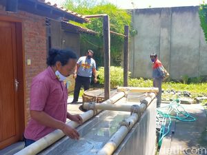 Air Sumur Sritanjung Dipercaya Bikin Awet Muda dan Kadang Berbau Wangi Air Sumur Sritanjung Dipercaya Bikin Awet Muda dan Kadang Berbau Wangi