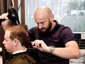 Warga Melbourne Akhirnya Bisa Keluar Rumah Untuk Potong Rambut