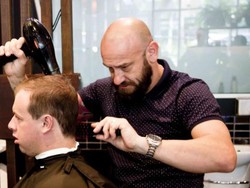 Warga Melbourne Akhirnya Bisa Keluar Rumah Untuk Potong Rambut