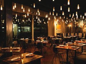 Deretan Restoran-Kafe di Sekitar Sirkuit Mandalika