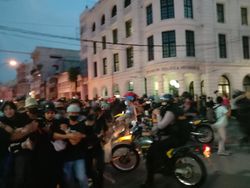 Jelang Malam, Massa Demo Tolak Omnibus Law di Medan Dibubarkan Polisi