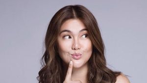 Potret Artis Cantik yang Belikan Rumah 2 Lantai untuk Pembantu Rumah Tangga