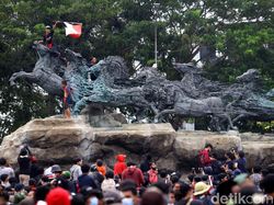 Video Polri Ungkap Informasi Demo Hari Ini akan Dibuat Rusuh